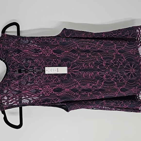 WHBM Lace Top with Teardrop Back+Fringe Hem Omb Blu Raspberry Rose Color - Picture 13 of 17